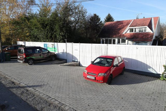 Kiadó családi ház, albérlet, III. kerületben, Szentendrei úton