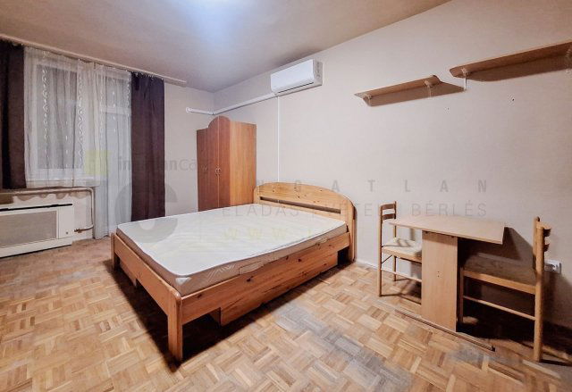 Kiadó téglalakás, albérlet, Szegeden, Alföldi utcában