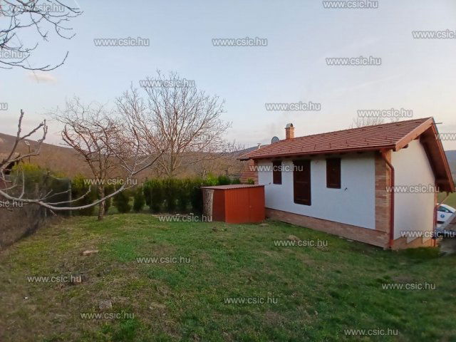 Eladó családi ház, Piliscséven 46.9 M Ft, 2 szobás