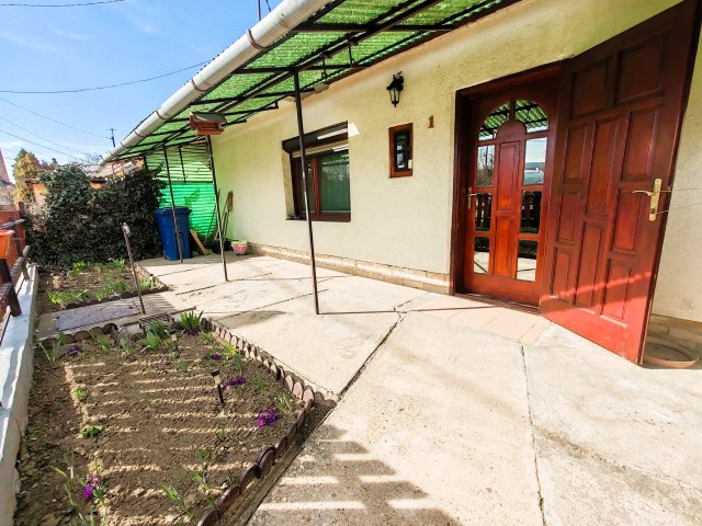 Eladó sorház, Mázán 8 M Ft, 2 szobás / költözzbe.hu