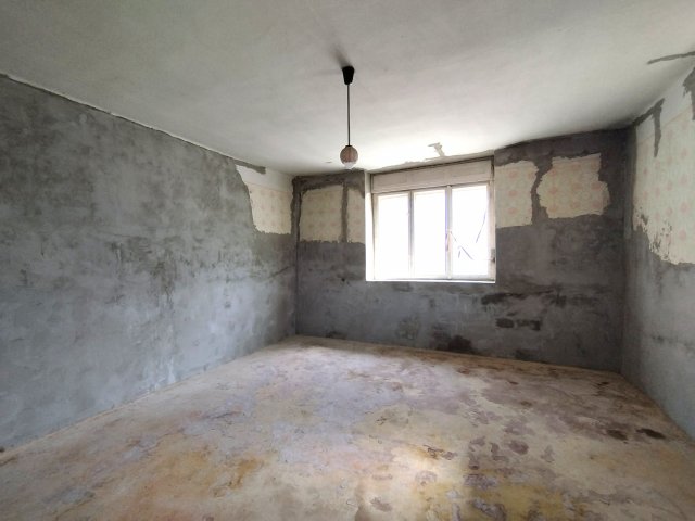 Eladó családi ház, Jánoshalmán 6 M Ft, 3 szobás