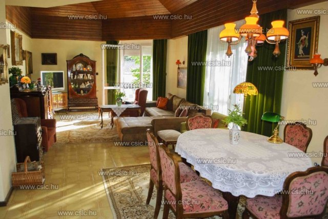 Eladó téglalakás, Dunakeszin 125 M Ft, 4 szobás