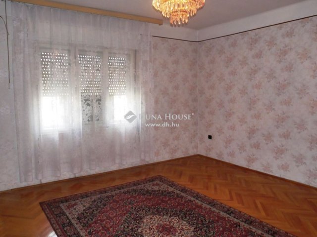 Eladó családi ház, Kecskeméten 54.9 M Ft, 5 szobás