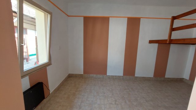 Eladó téglalakás, Budapesten, XX. kerületben 27.5 M Ft, 1 szobás
