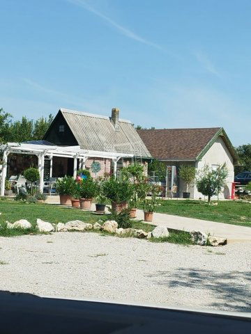 Kiadó családi ház, albérlet, Ácson 150 E Ft / hó, 2 szobás