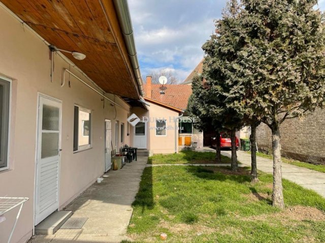 Eladó családi ház, Hódmezővásárhelyen 97.9 M Ft, 6 szobás
