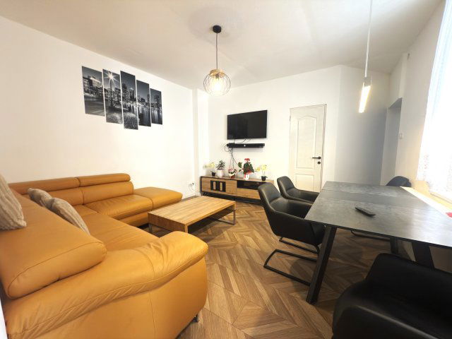 Eladó téglalakás, Budapesten, XX. kerületben 69.9 M Ft