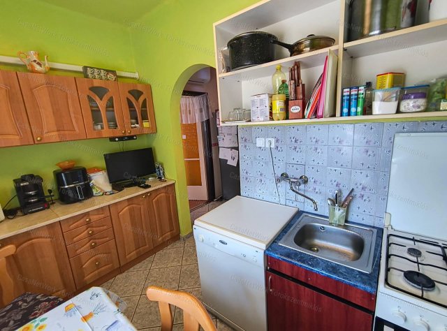 Eladó családi ház, Törökszentmiklóson 24.9 M Ft, 3+1 szobás