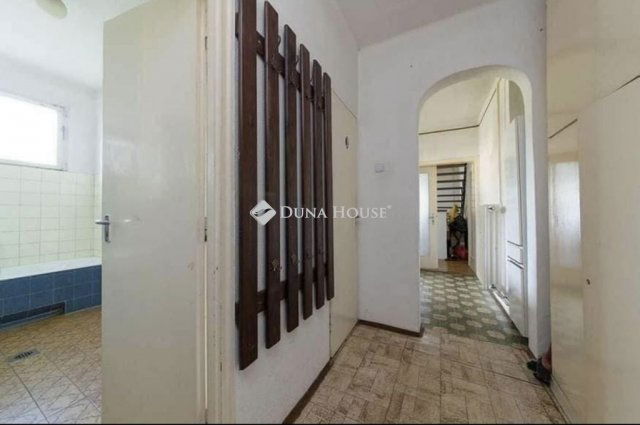 Eladó családi ház, Budapesten, XVII. kerületben 80 M Ft