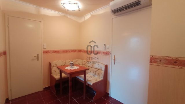 Eladó nyaraló, Balatonlelleén 49.5 M Ft, 2 szobás