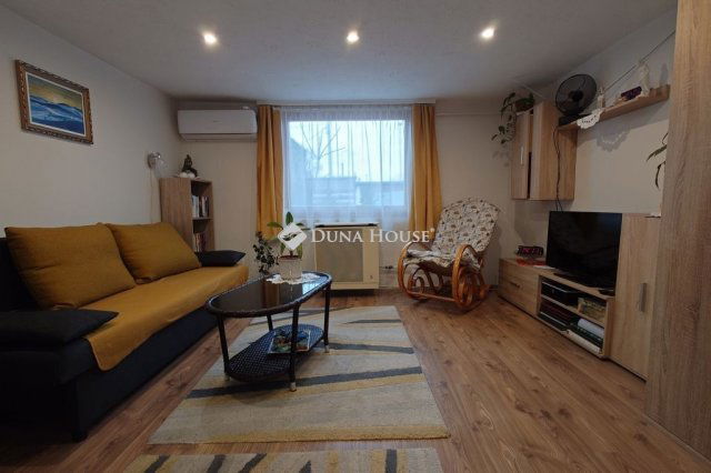Eladó családi ház, Kecskeméten 34.999 M Ft, 2 szobás