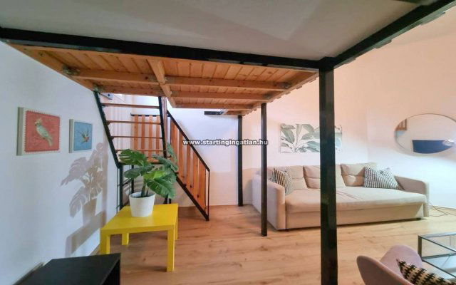 Kiadó téglalakás, albérlet, VII. kerületben, Klauzál téren