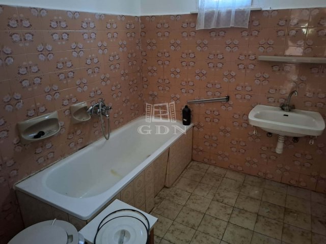 Eladó családi ház, Tompán 18.5 M Ft, 3 szobás