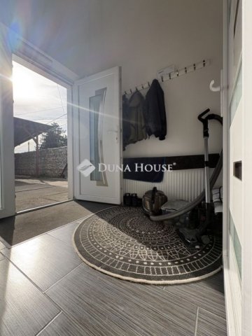 Eladó családi ház, Gyálon 116 M Ft, 6 szobás