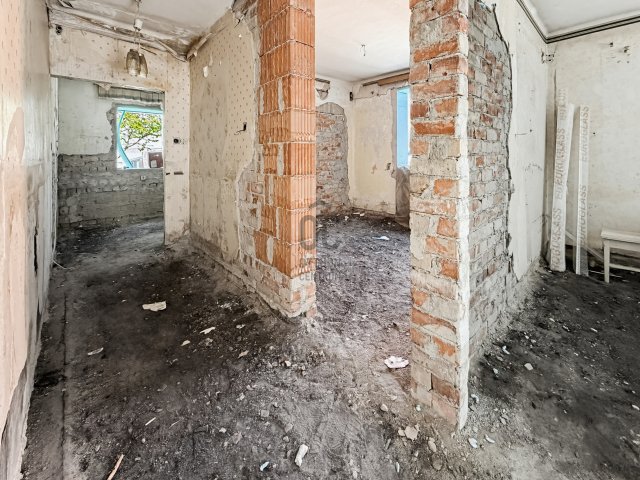 Eladó családi ház, Szentendrén 129 M Ft, 3 szobás