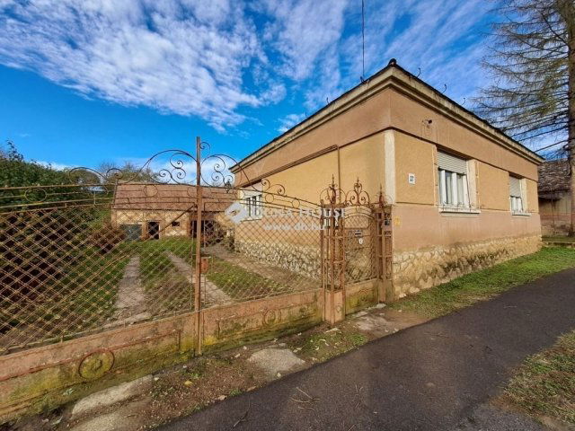Eladó családi ház, Regenyén 22.99 M Ft, 4 szobás