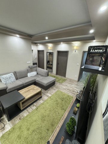 Eladó téglalakás, Veszprémben 71.9 M Ft, 2+2 szobás