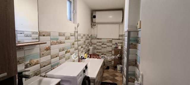 Eladó családi ház, Dömsödön 38.5 M Ft, 2 szobás
