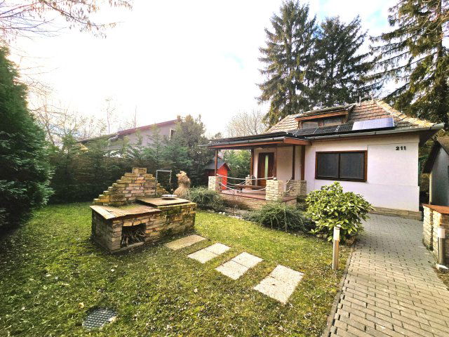 Eladó nyaraló, Ráckevén 29.9 M Ft, 3 szobás