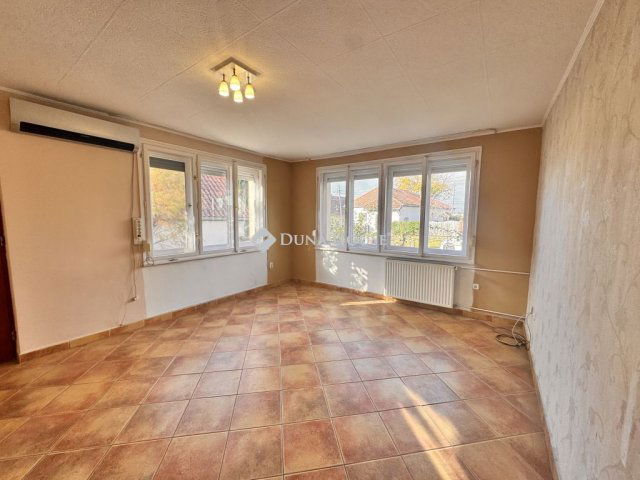 Eladó családi ház, Zalaegerszegen 74.9 M Ft, 4 szobás