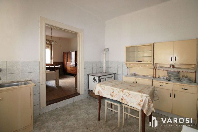 Eladó családi ház, Bakonybélben 45 M Ft, 2 szobás