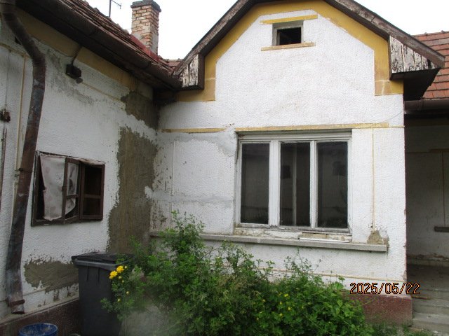 Eladó családi ház, Arlón, Ady Endre úton 7 M Ft, 1+1 szobás