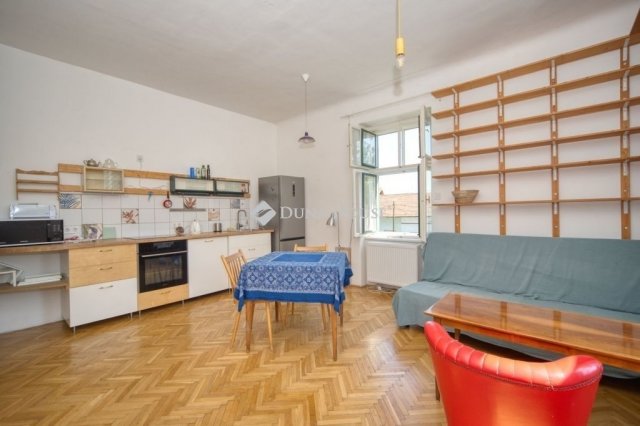 Eladó téglalakás, Budapesten, XV. kerületben 64 M Ft, 2 szobás