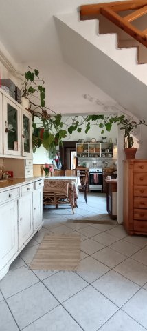 Eladó családi ház, Pécsett 88.6 M Ft, 5+1 szobás