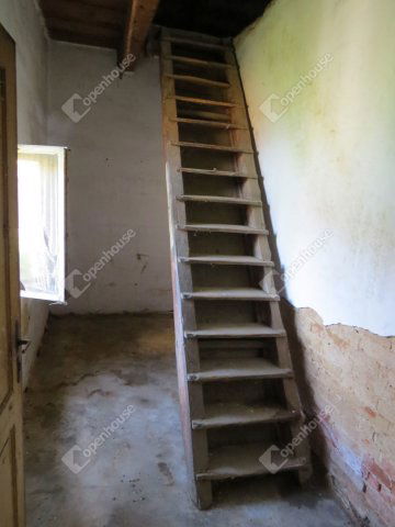 Eladó családi ház, Zalabaksán 18 M Ft, 4 szobás