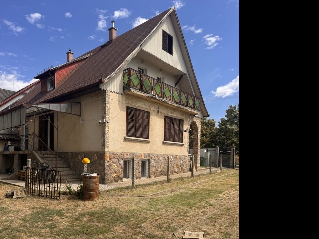 Eladó családi ház, Gödöllőn, Hunyadi János utcában 149 M Ft