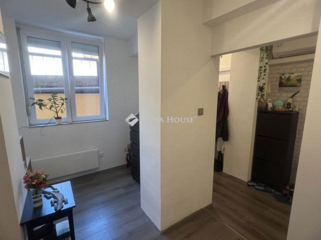 Eladó téglalakás, Székesfehérvárott, Zentai úton 71.9 M Ft