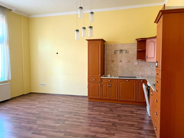 Eladó téglalakás, Budapesten, IX. kerületben 90 M Ft, 2+1 szobás