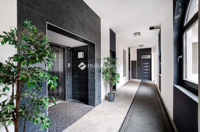 Eladó téglalakás, Budapesten, V. kerületben 465 M Ft, 4 szobás