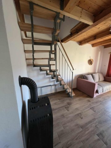 Eladó családi ház, Abaligeten 35.9 M Ft, 1+2 szobás