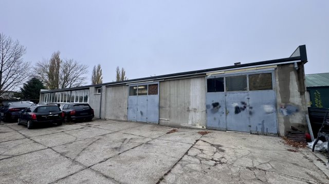 Kiadó ipari ingatlan, Székesfehérvárott 200 E Ft / hó, 2 szobás