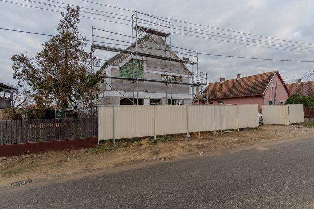 Eladó ikerház, Hajdúsámsonon 94.4 M Ft, 4 szobás