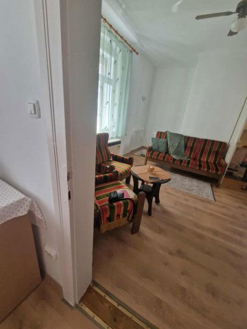 Kiadó téglalakás, albérlet, Pécsett 200 E Ft / hó, 2 szobás