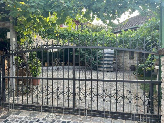 Eladó ipari ingatlan, Etyeken 749 M Ft / költözzbe.hu