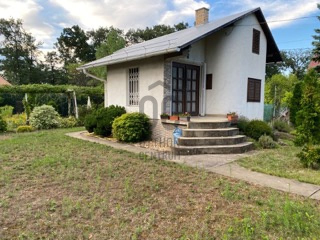 Eladó családi ház, Budakeszin 69.9 M Ft, 3 szobás