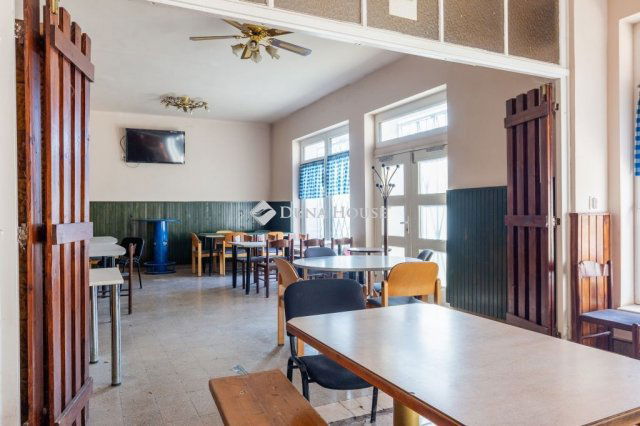 Eladó üzlethelyiség, Pilisszentkereszten 120 M Ft