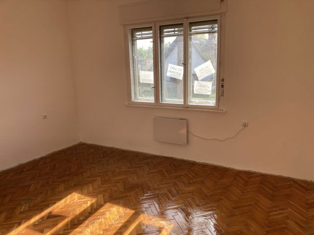 Eladó családi ház, Táskán 17.9 M Ft, 4 szobás