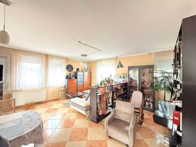 Eladó téglalakás, Budapesten, XVI. kerületben 141.9 M Ft