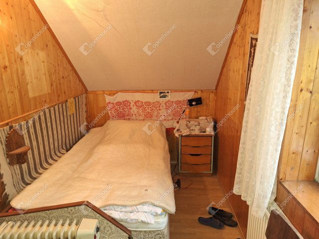 Eladó családi ház, Bakonyjákón 59.5 M Ft, 4 szobás