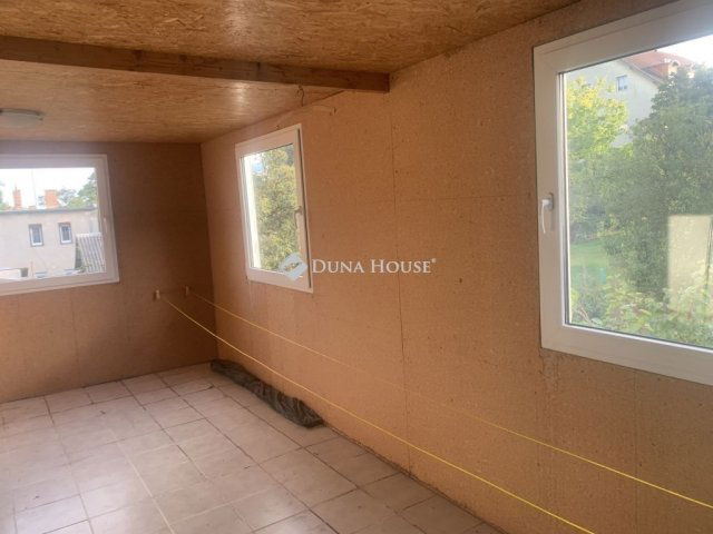 Eladó családi ház, Kerepesen 76.9 M Ft, 2 szobás