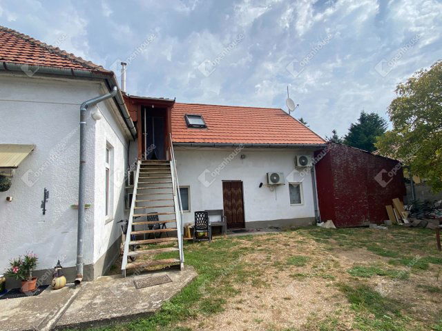 Eladó családi ház, Mosonmagyaróváron 68 M Ft, 4 szobás