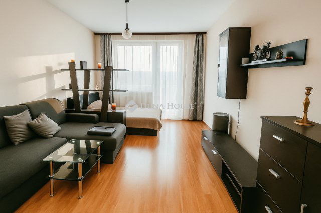 Eladó panellakás, Debrecenben 41 M Ft, 1 szobás