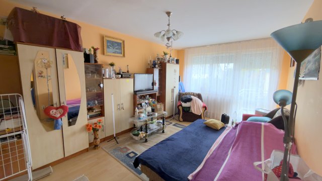 Eladó téglalakás, Herenden 59.99 M Ft, 3 szobás