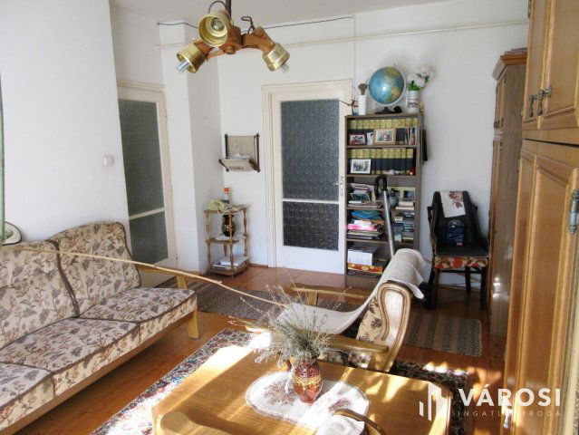 Eladó téglalakás, Hódmezővásárhelyen 37 M Ft, 2 szobás