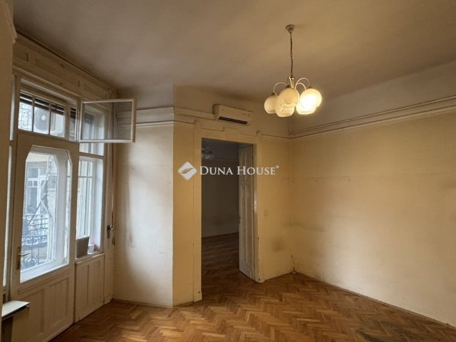 Eladó téglalakás, Budapesten, VII. kerületben 119.5 M Ft