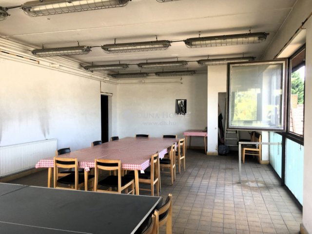 Eladó ipari ingatlan, Devecseren 106 M Ft / költözzbe.hu